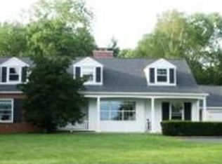 1318-1320 W Grand Ave, Port Washington, WI 53074