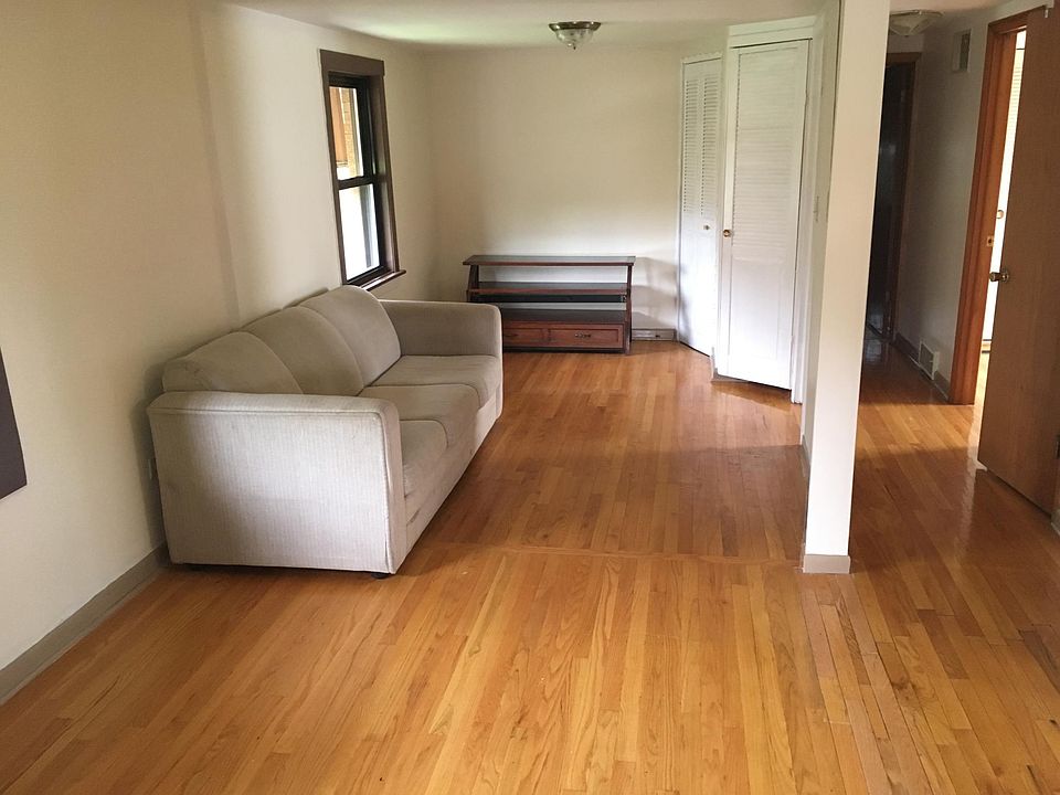 2nd image of 3055 N Oconto Ave