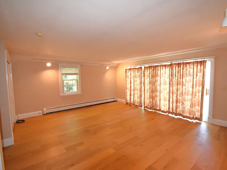 42 Kay Blvd — Photo 16