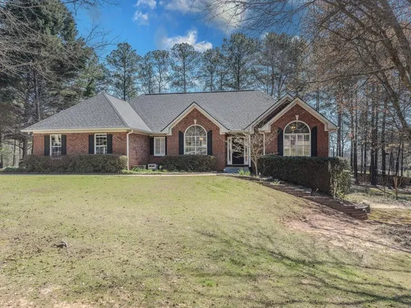 2199 Cedar Lake Ct, Loganville, GA 30052