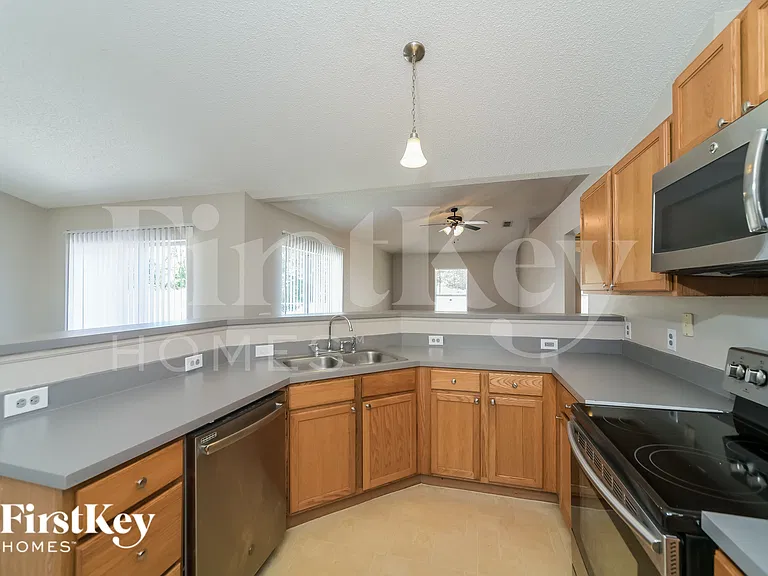 1417 Kissimmee Ct — Photo 7