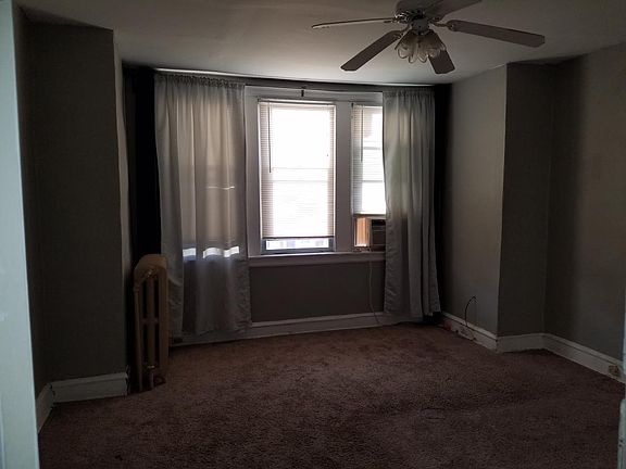 2nd image of 5135 N Hutchinson St