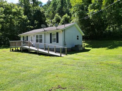 833 Looney Frk, Left Hand, WV, 25251