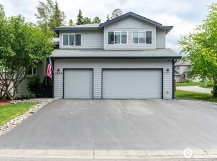 9045 Spruce Run Cir, Anchorage, AK 99507