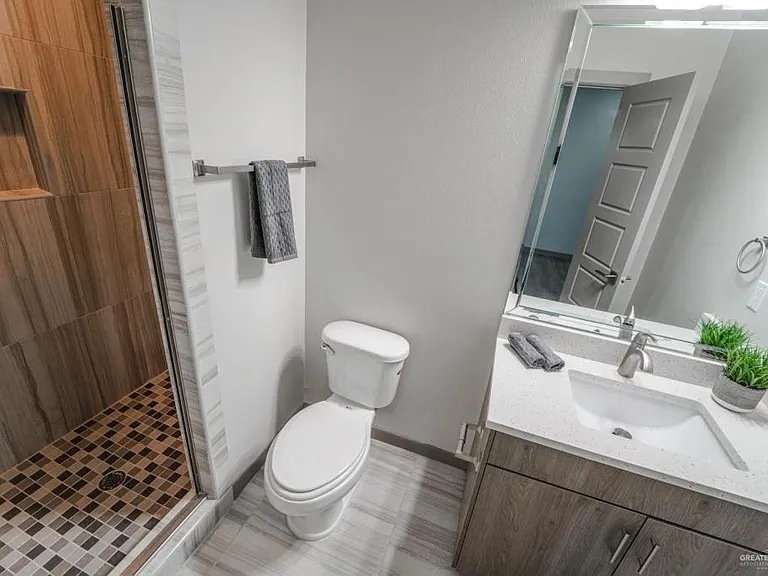 3302 S Sugar Rd #J — Photo 14