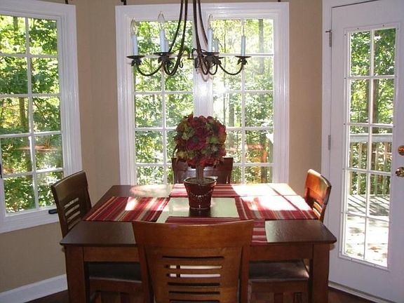 2nd image of 127 Seabreeze Way