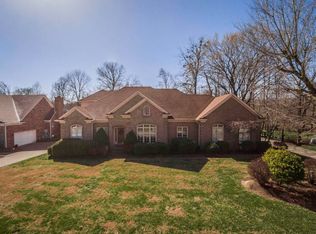 7006 Shallow Lake Rd, Prospect, KY 40059