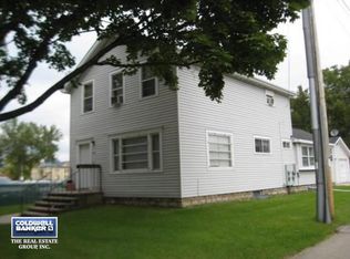 713 E Walnut St, Green Bay, WI 54301