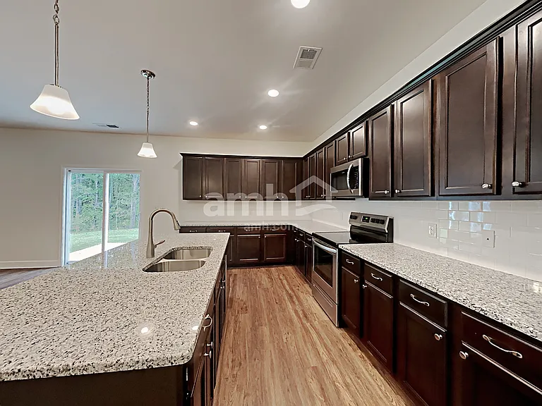 4507 Tarpon Dr — Photo 4