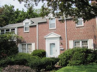 1390 Burmont Rd, Havertown, PA 19083