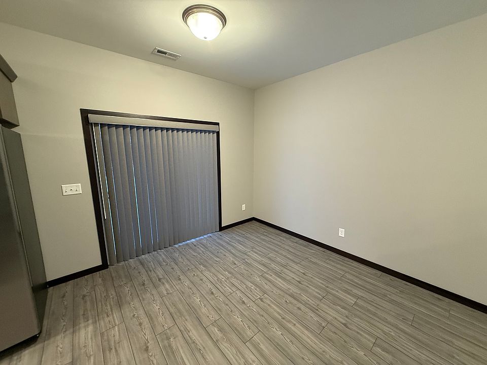 Dining Area (Sliding Door to Patio)