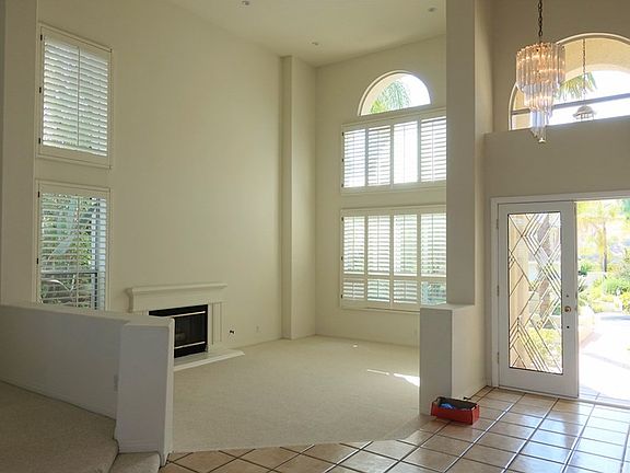 4th image of 2678 Grandoaks Dr
