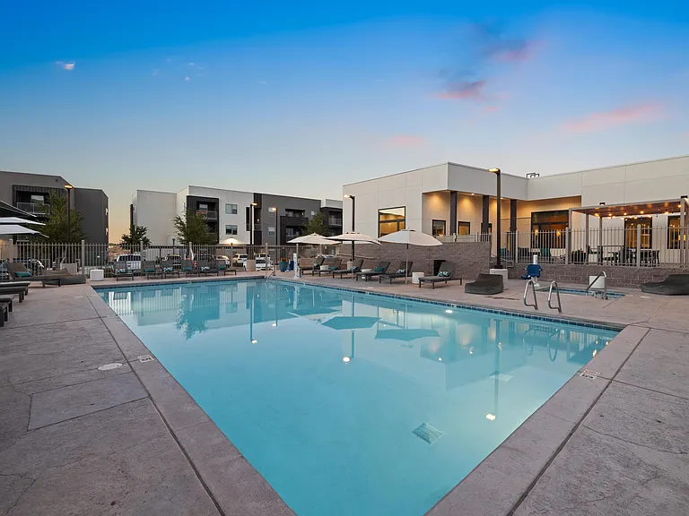 Cielo Luxury Living Apartments — Photo 36