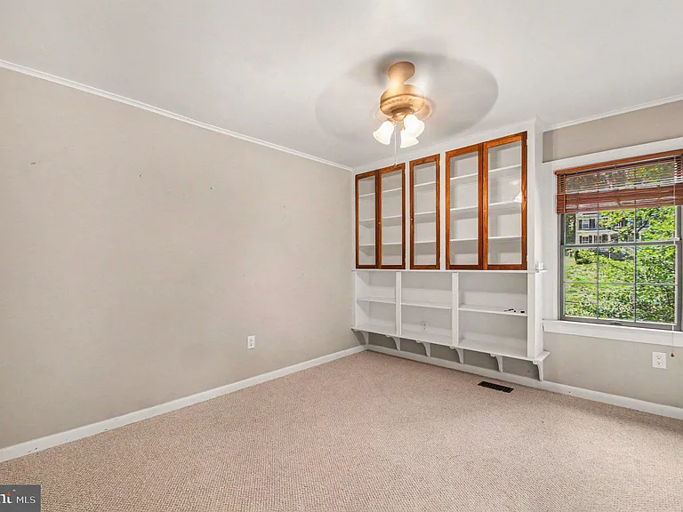 2029 Farragut Dr — Photo 14