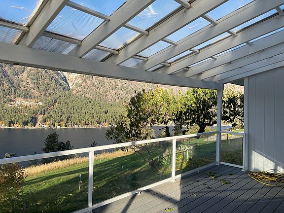 4th image of 1983 Summit Blvd