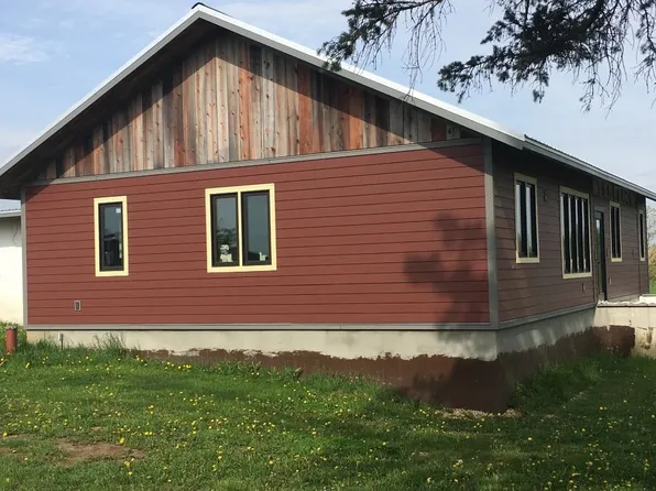 6648 E Farm School Rd, Rock City, IL 61070