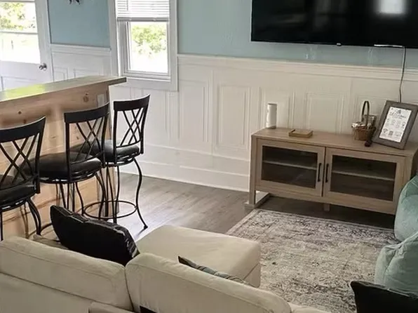 384 Parker Farm Rd, Buxton, ME 04093
