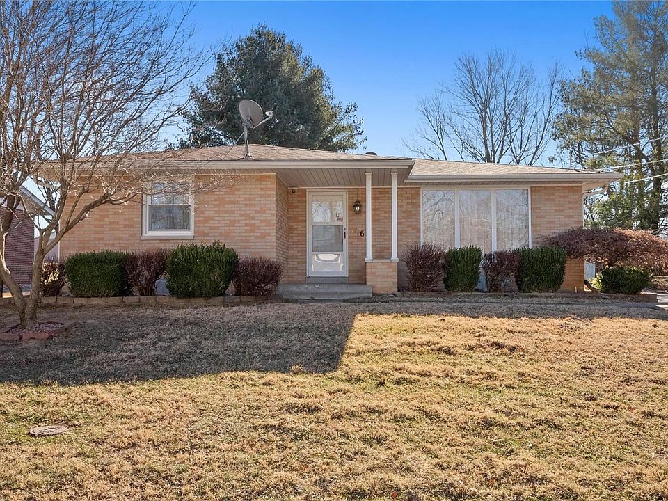 1st image of 6 Baldus Dr