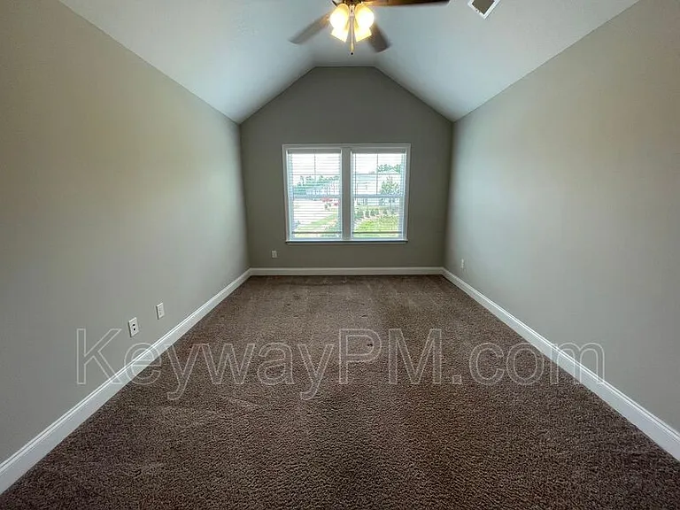 4500 Chestnut Trl — Photo 10