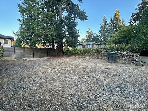5th image of 11020 NE 15th Street
