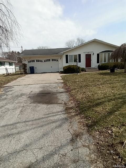 1st image of 4141 Amelia Dr