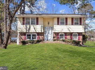 9 Chippewa Trl, Browns Mills, NJ 08015