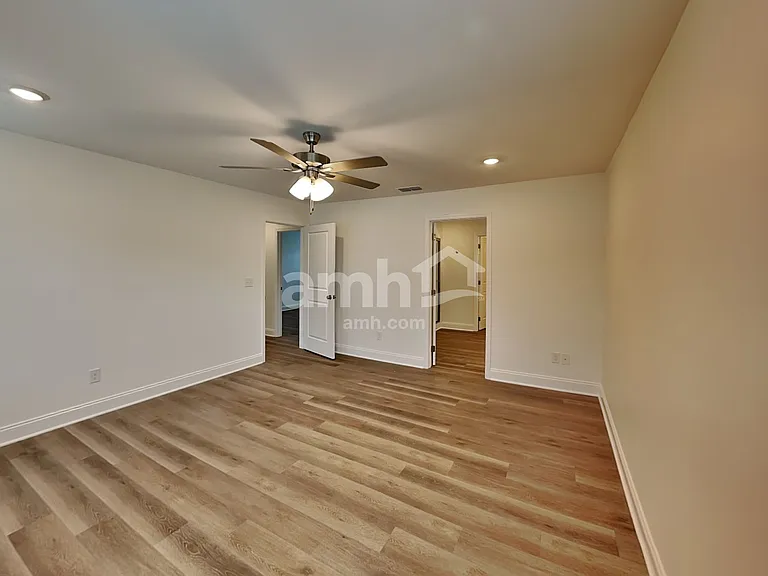 220 Argea Dr — Photo 9