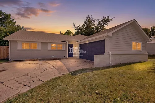 2508 Skylark Dr Photo 1