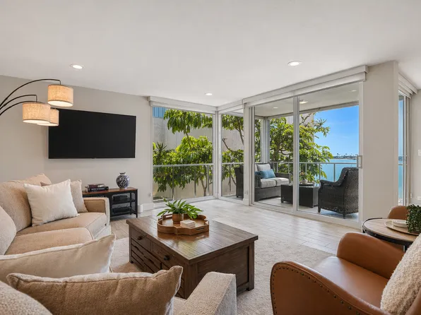 (undisclosed Address), San Diego, CA 92109