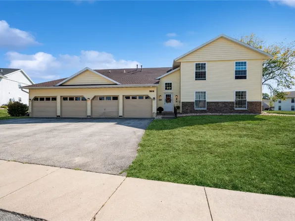 3819 Summerfield Ln NE APT D, Cedar Rapids, IA 52402