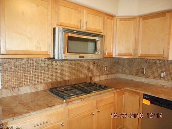 4th image of 29850 Shaker Blvd
