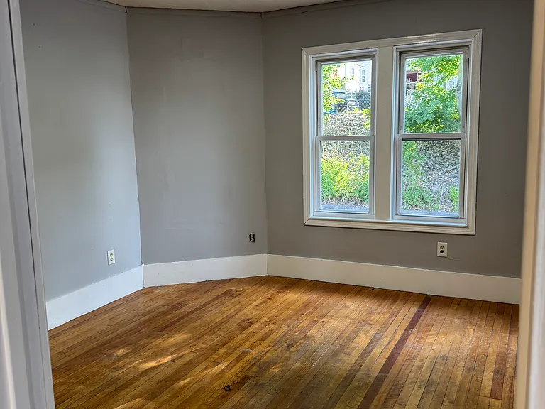 442 Grafton St #2 — Photo 2