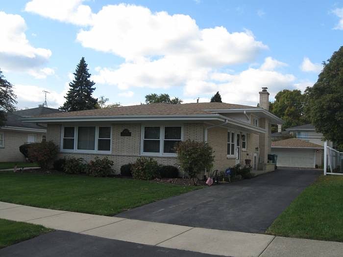 1st image of 2932 Downing Ave