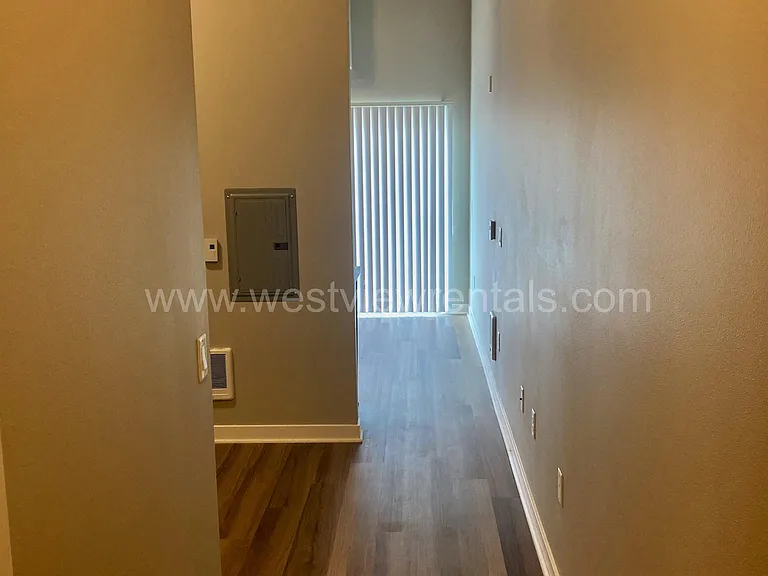 1010 Railroad Ave — Photo 414