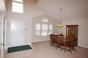 4th image of 526 Grace Dr