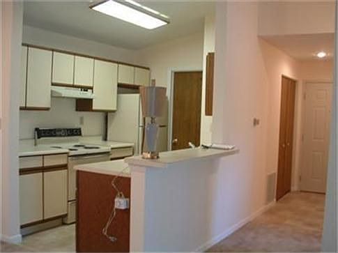 4th image of 1510 Lake Pointe Way