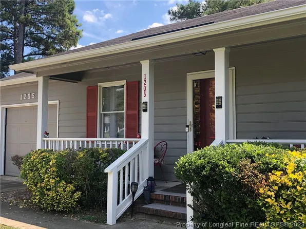 1205 Butterwood Cir, Fayetteville, NC 28314