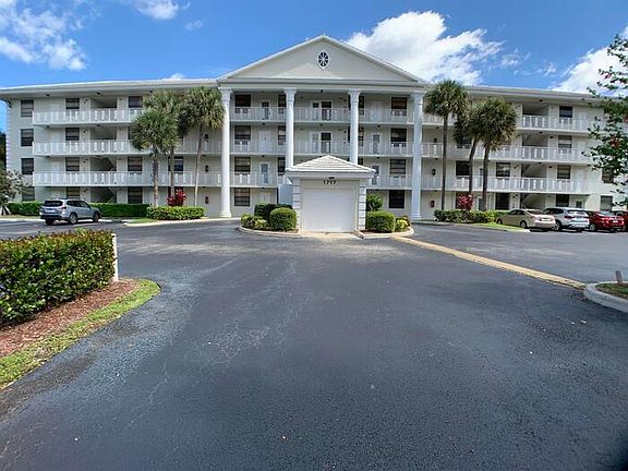 3rd image of 1717 Whitehall Dr APT 202