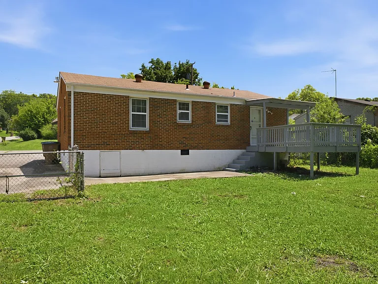 713 Elissa Dr — Photo 25