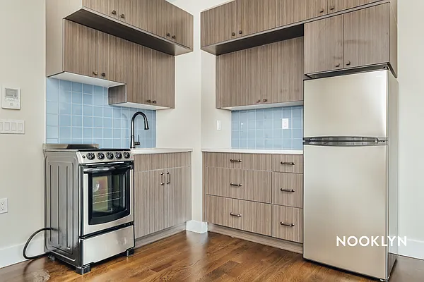 Rented by Nooklyn NYC LLC | media 23
