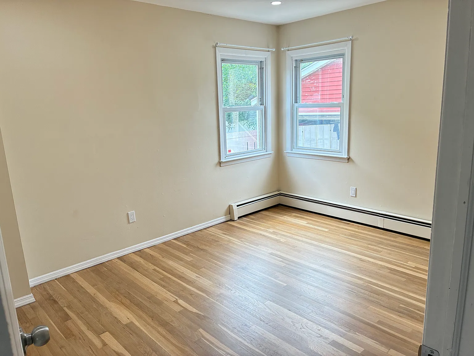 Travis Ave, Elmont — Photo 4