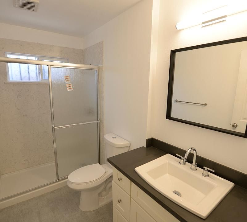 2nd image of 1394 Carlton Ave