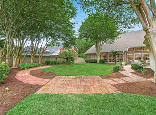6006 Mound Airy Ct, Sugar Land, TX 77479