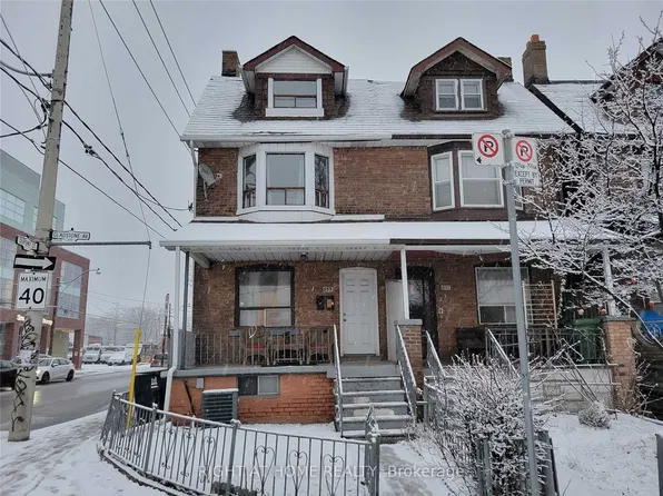859 Gladstone Ave Unit A, Toronto, ON M6H 3J7