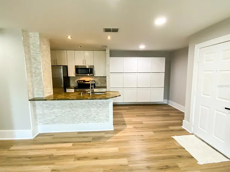 1400 Gandy Blvd N #1013 — Photo 12