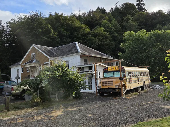 76845 Schroeder Rd #Bus, Clatskanie, OR 97016