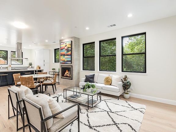 4th image of 238 Carbonera Dr