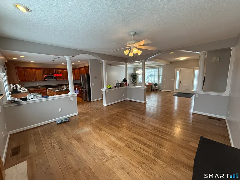 104 Valley View Rd — Photo 10
