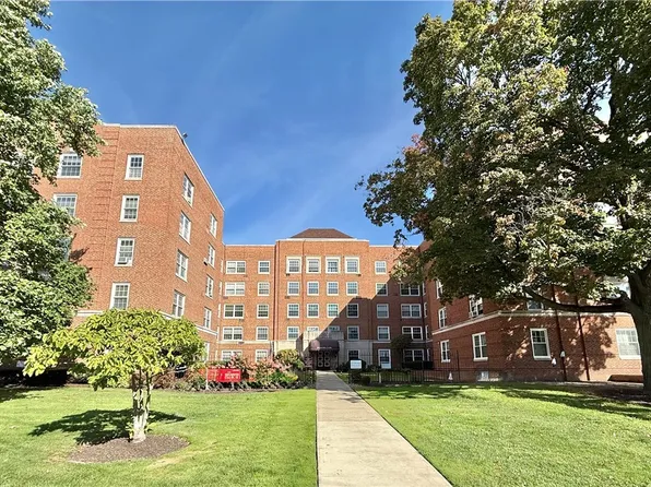 19101 Van Aken Blvd APT 219, Shaker Heights, OH 44122