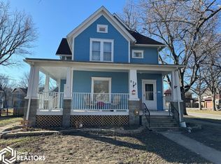 858 Division St, Webster City, IA 50595